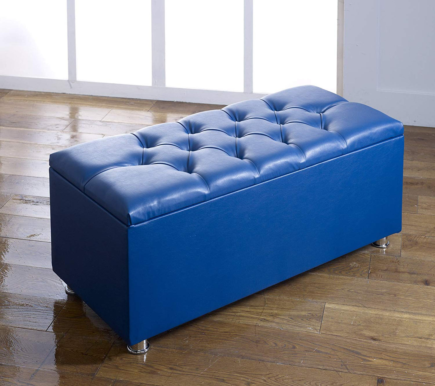Chesterfield Gas Lift Ottoman Blanket Storage Box
