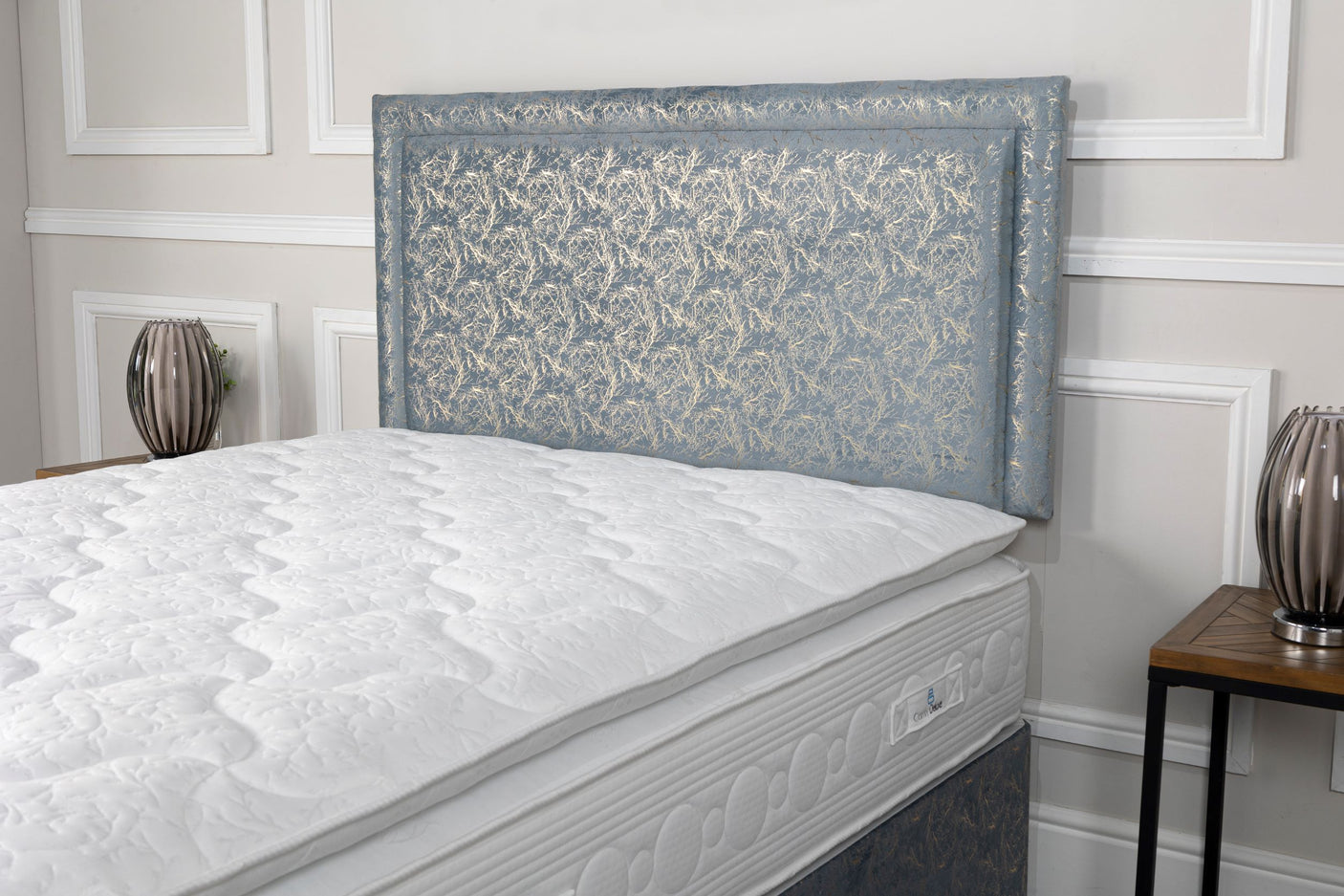 Galaxy Divan Bed Set Finished In Sky Marble With A Floorstanding 54'' Headboard