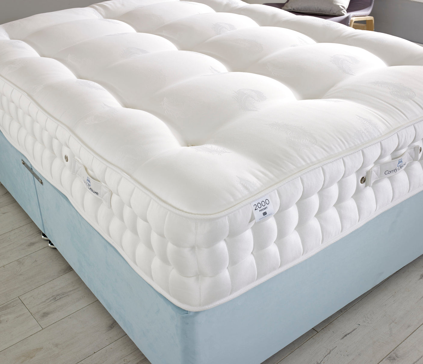 Isaac Hand Side Stitched Natural Filling Pocket Mattress
