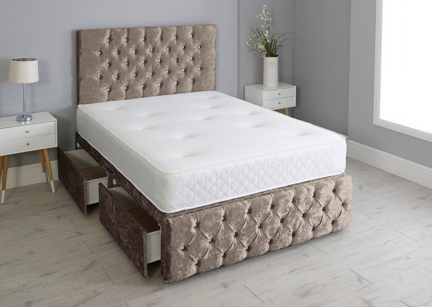 Milly Chesterfield Divan Bed Set With Footboard And Memory Orthopaedic Mattress