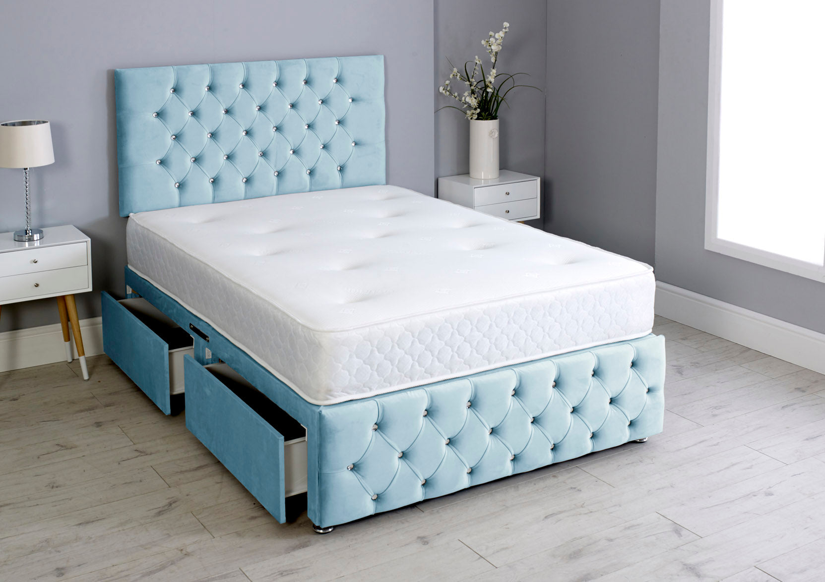 Milly Chesterfield Divan Bed Set With Footboard And Memory Orthopaedic Mattress