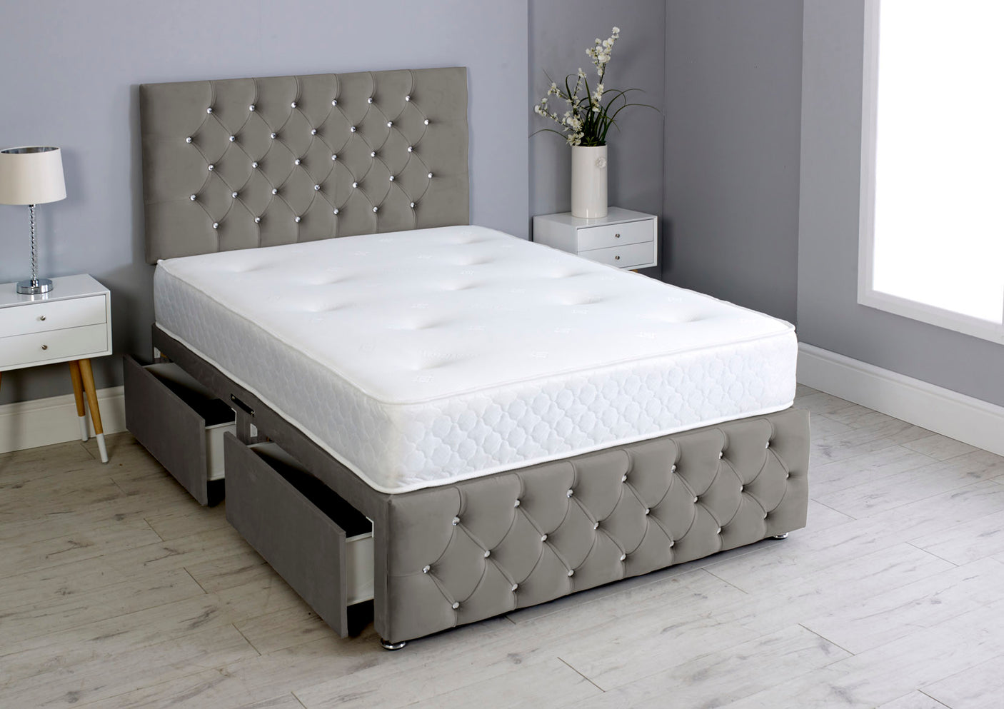 Milly Chesterfield Divan Bed Set With Footboard And Memory Orthopaedic Mattress